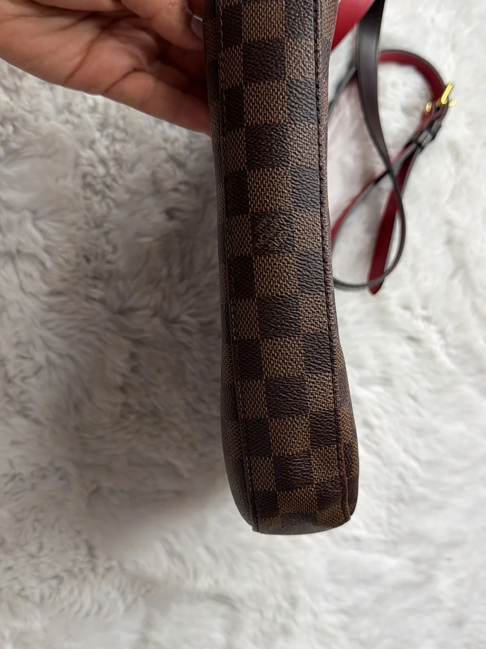 Louis Vuitton Besace Damier Ebene Shoulder Bag